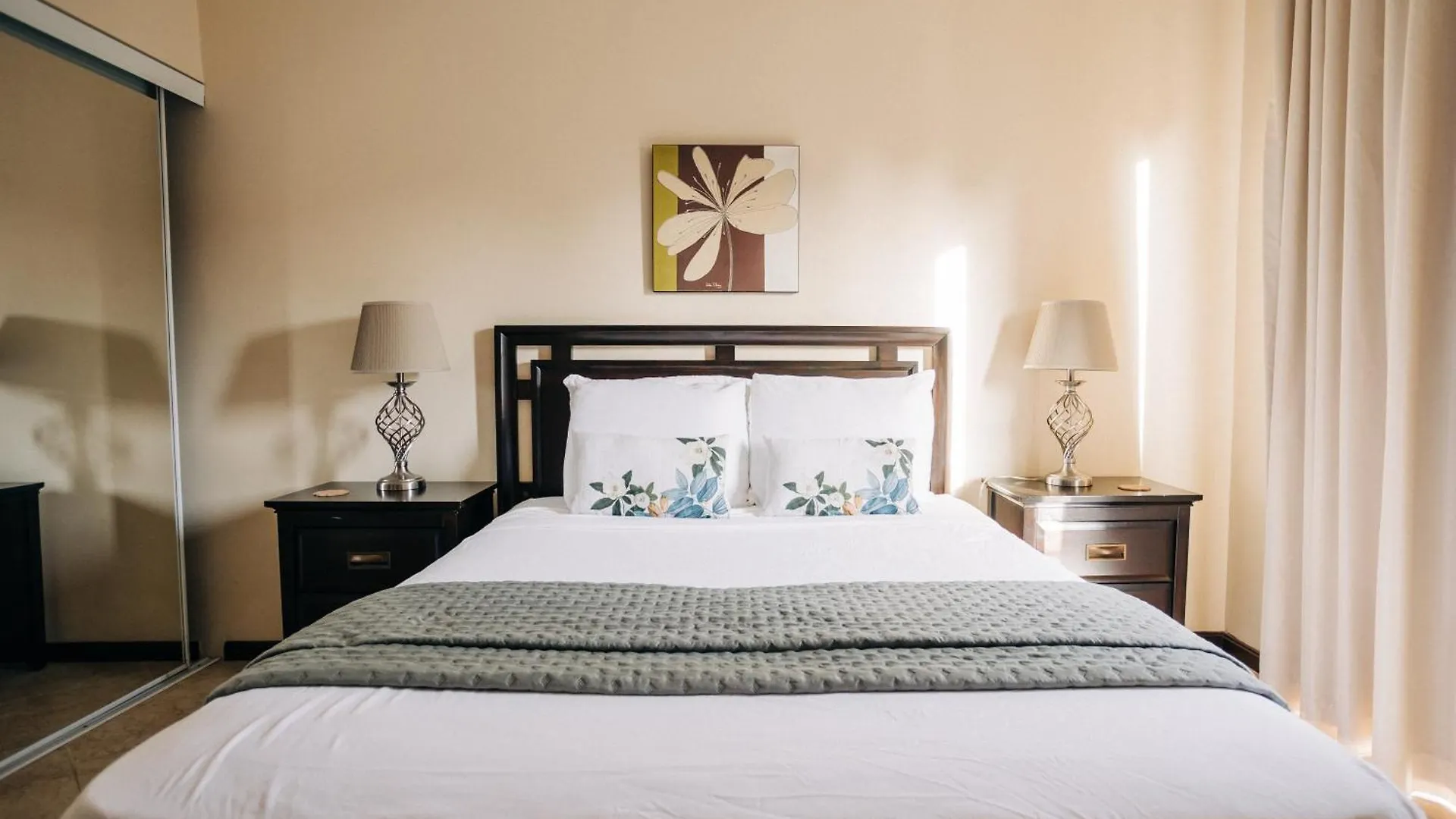 Cozy Townhome At Gold Coast Palm Beach 0*,  Aruba