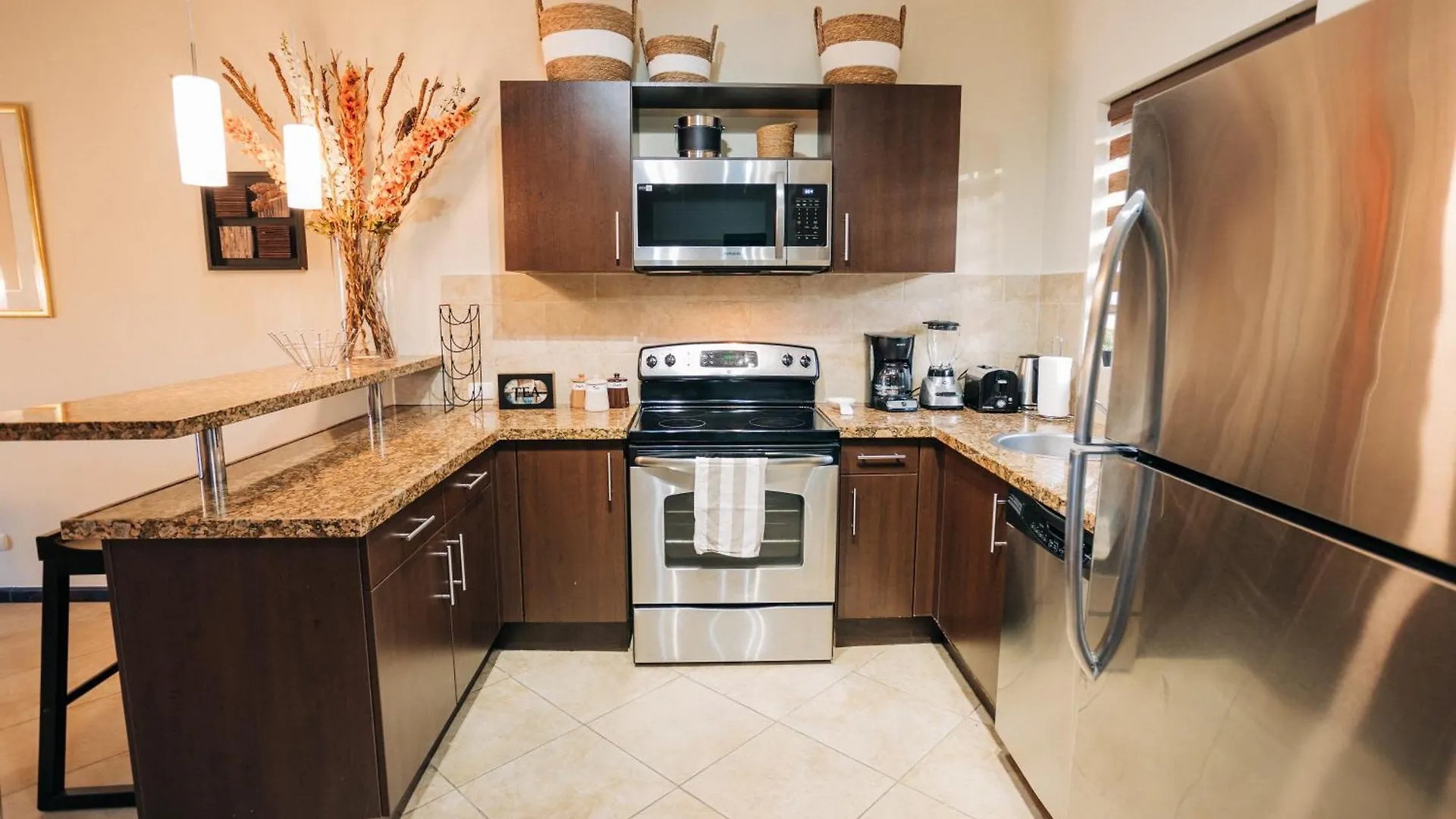 Cozy Townhome At Gold Coast Palm Beach